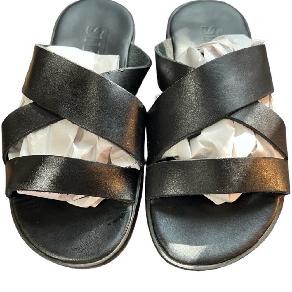 Steve Madden Black Cross-Band Slides